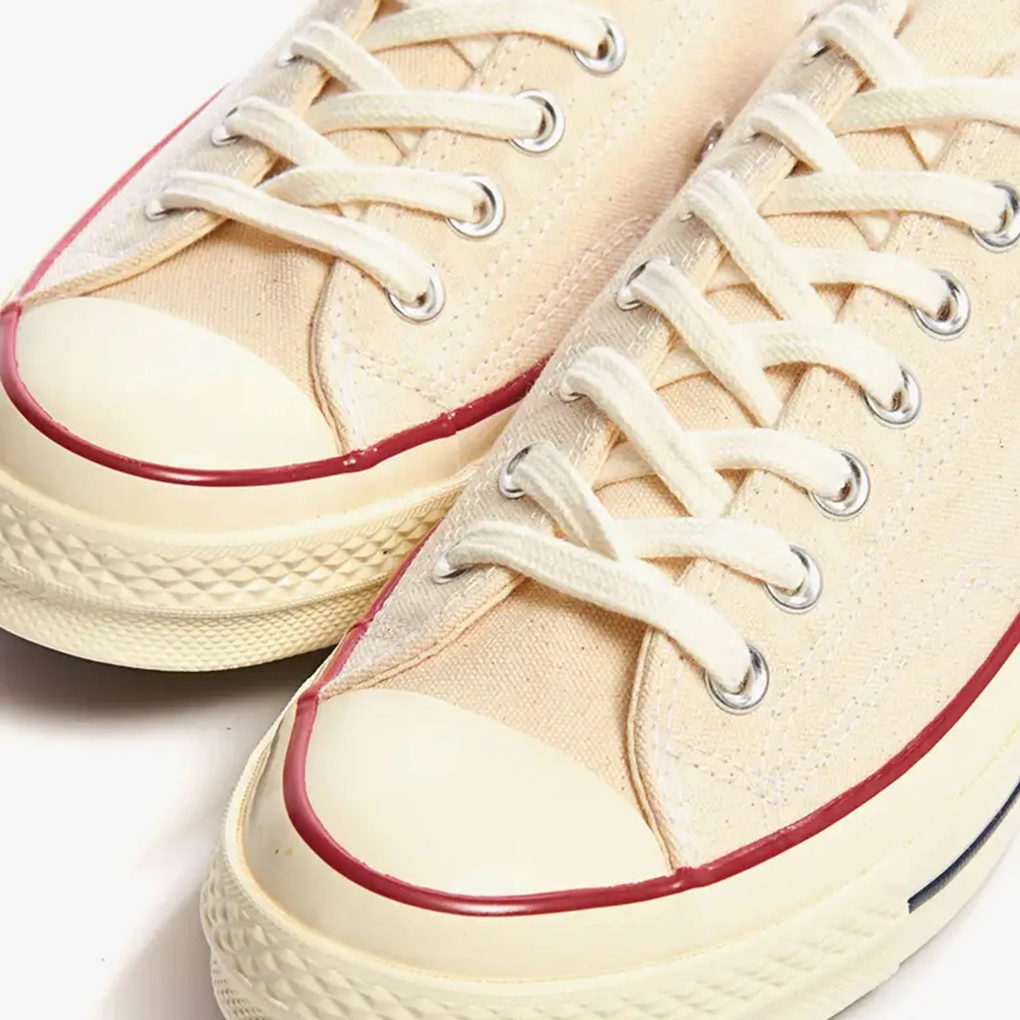 Converse | CHUCK 70 CLASSIC LOW { OFF WHITE - Image 4