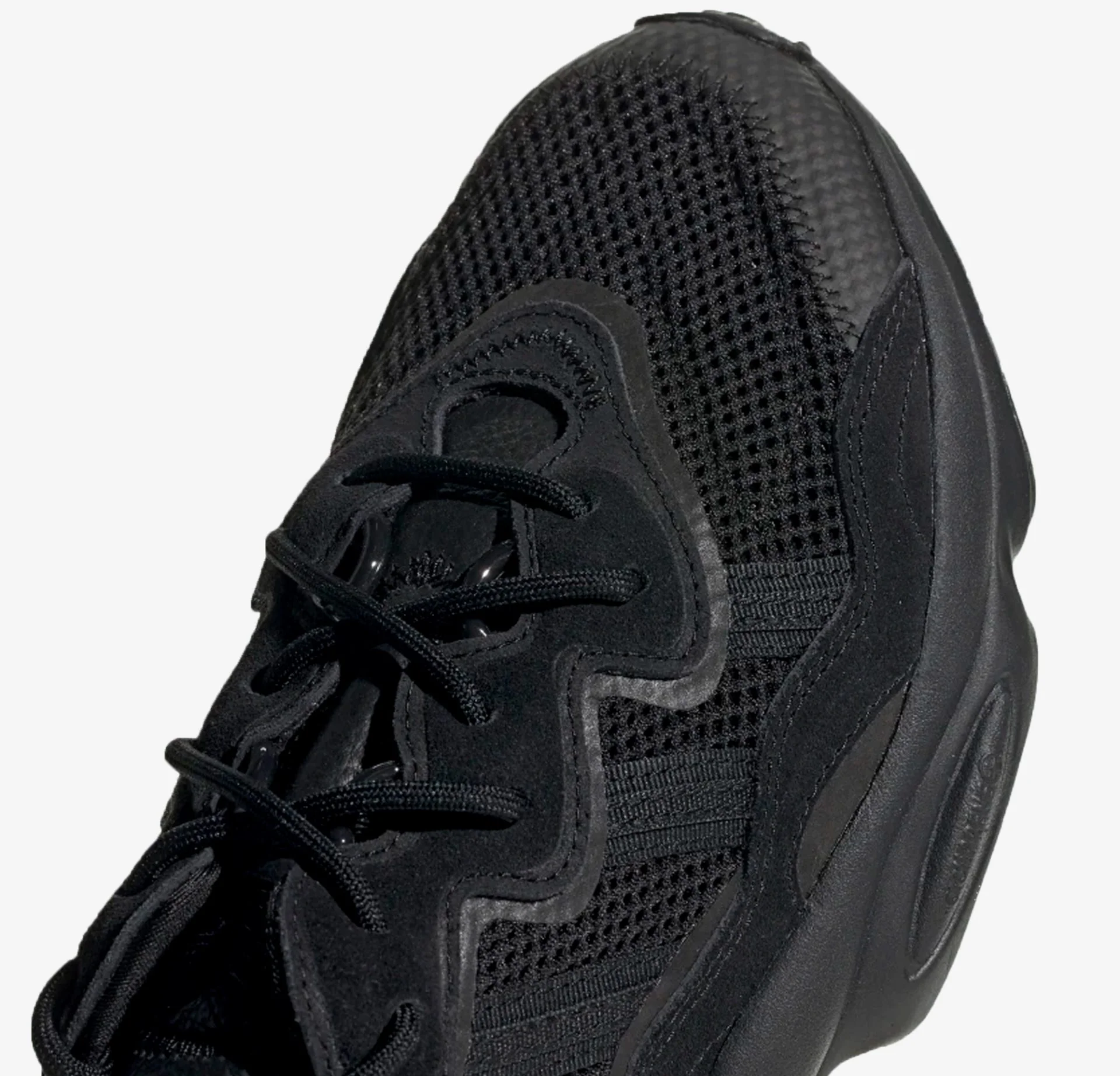 ADIDAS ORIGINALS | OZWEEGO { CORE BLACK - Image 5