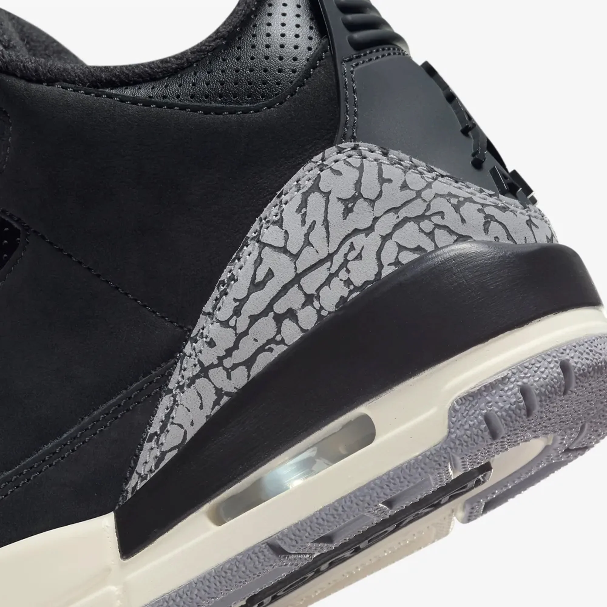 Jordan | AIR JORDAN 3 "OFF NOIR" { OFF NOIR/BLACK-SAIL-CEMENT GREY - Image 5